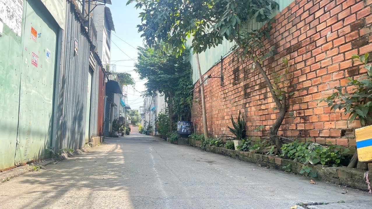 Đất ngay Ngã 4 ga- Giáp Gò Vấp