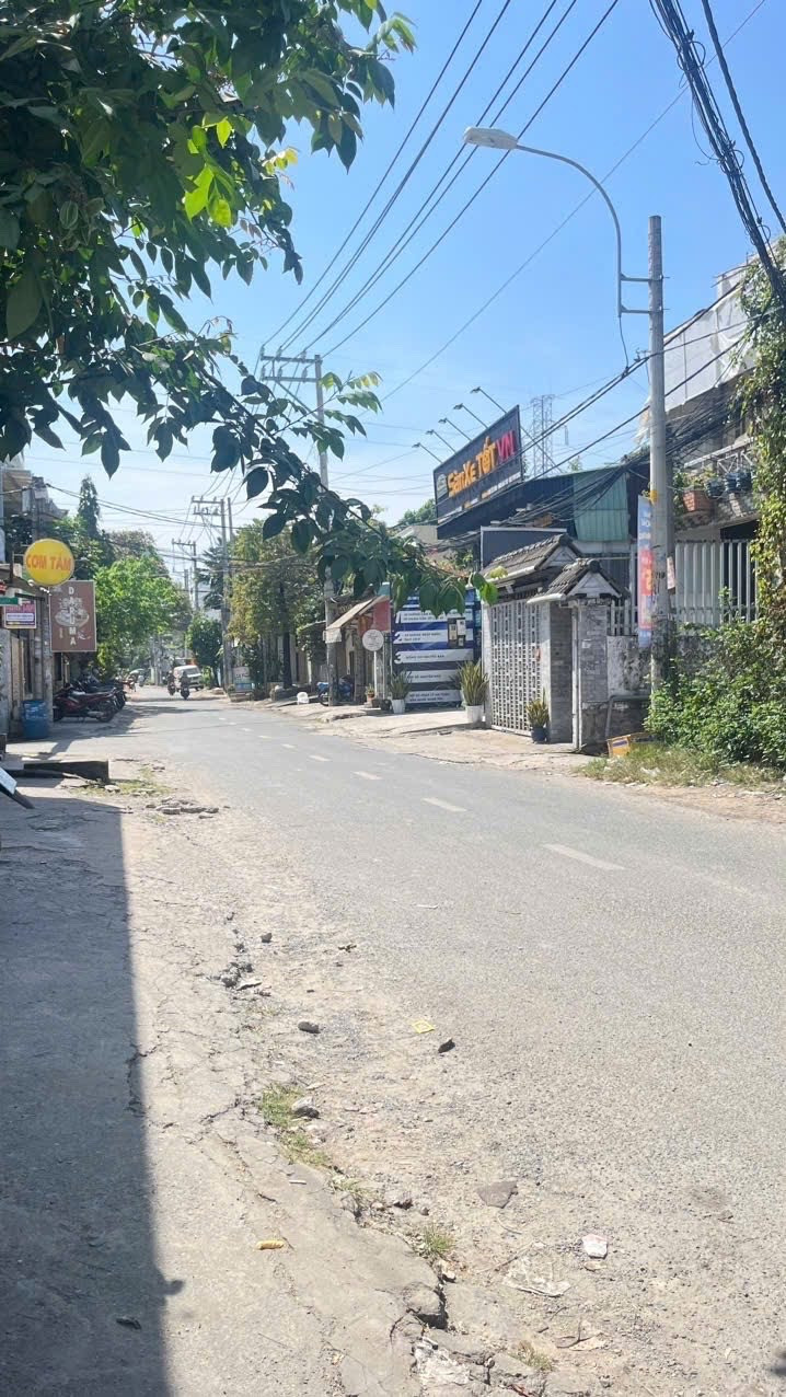 Đất ngay Ngã 4 ga- Giáp Gò Vấp