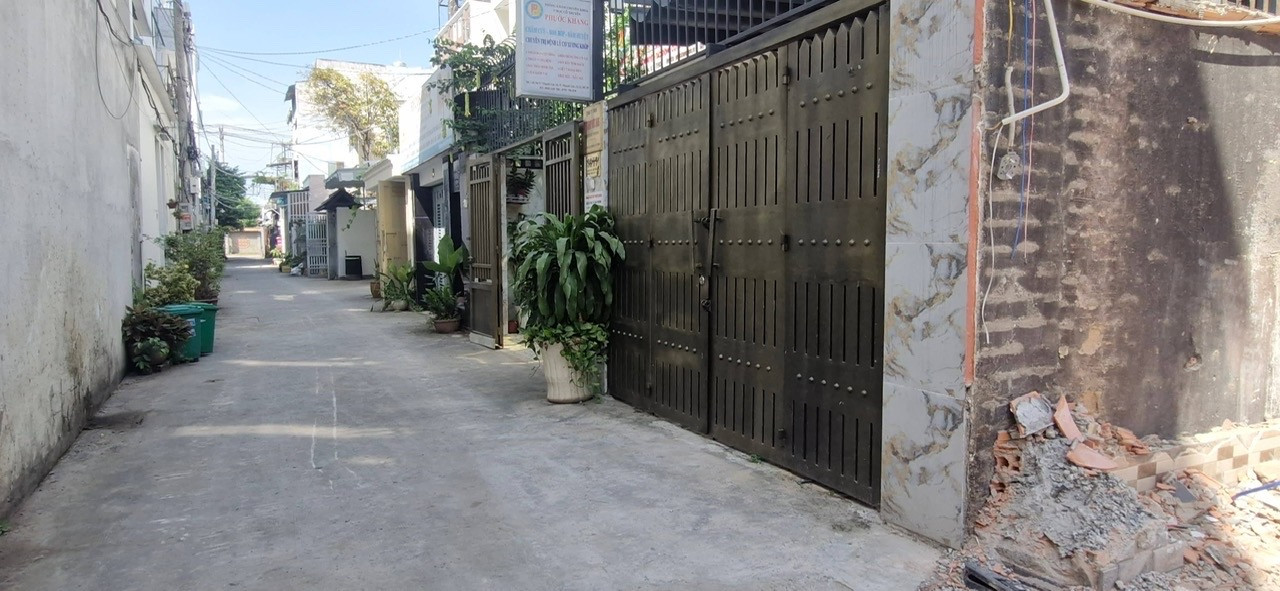 Đất ngay Ngã 4 ga- Giáp Gò Vấp