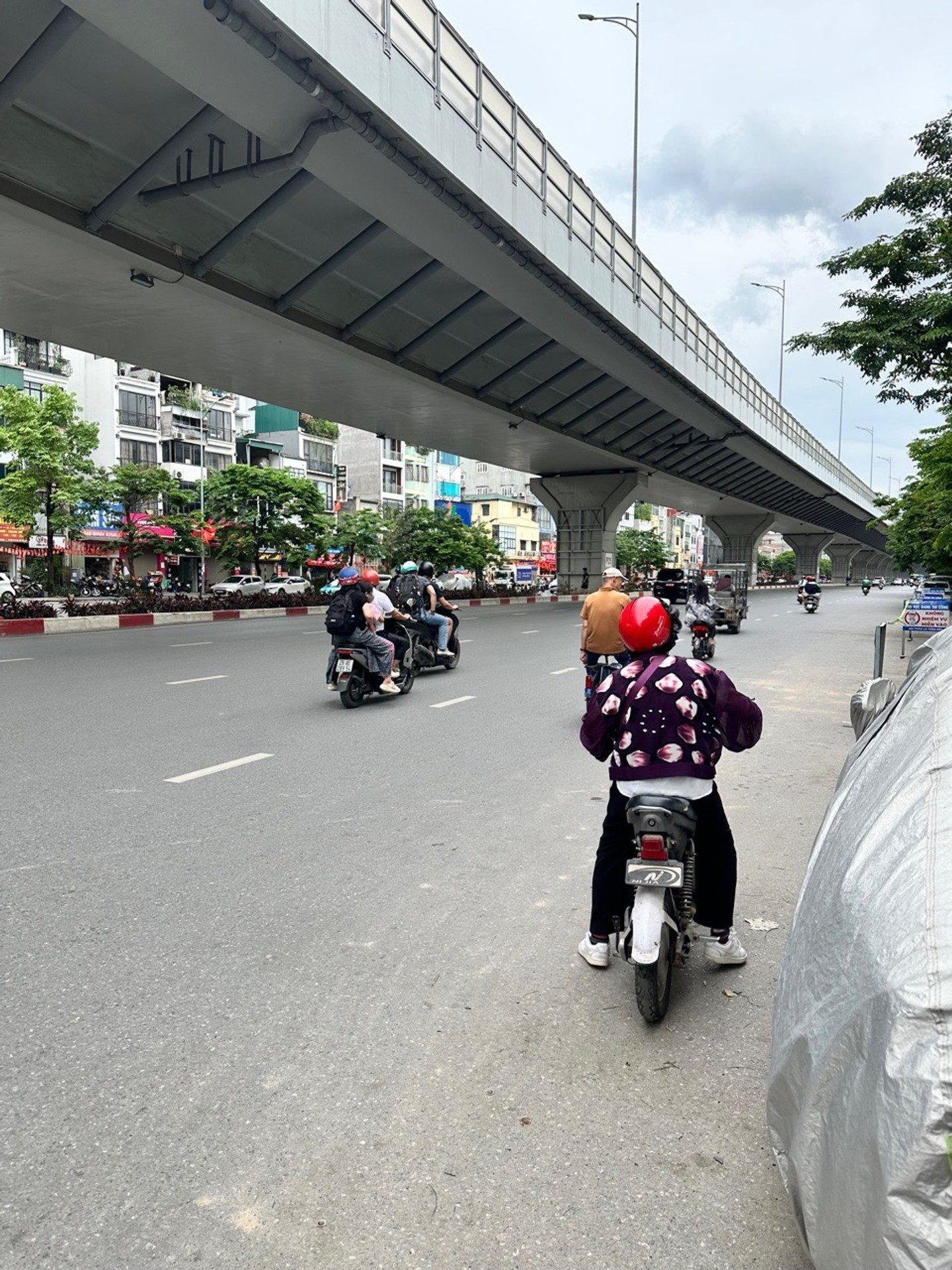 TRUNG TÂM HAI BÀ TRƯNG 50M2 OTO CHẠY VÒNG QUANH