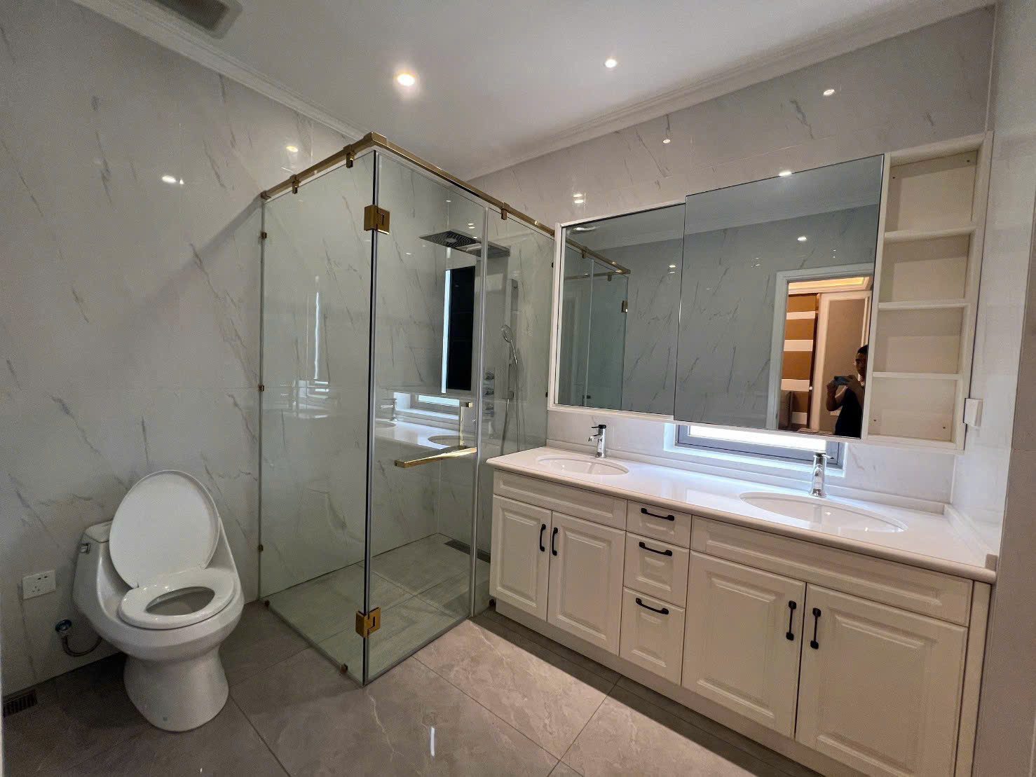 BDS HVL CHO THUÊ VILLA 6PN THANG MÁY THẠCH MỸ LỢI Q2