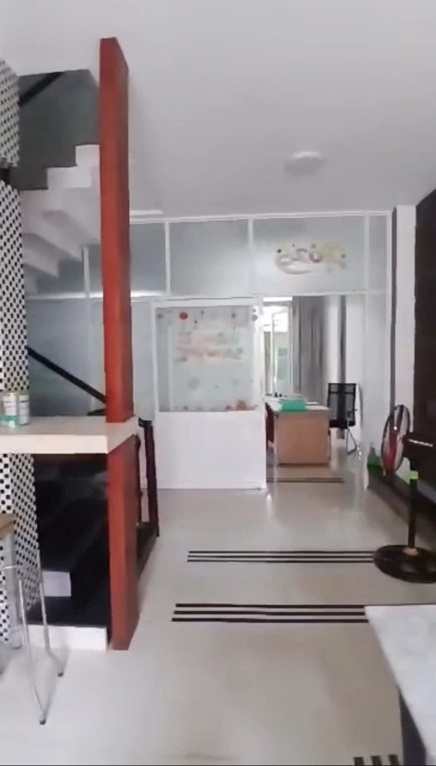 Bán nhà Quận 2 - sổ hồng kết cấu 1 trệt 3 lầu khu dân cư số 1 Thạnh Mỹ Lợi , diện tích 6x17,5m, hướng Đông Nam (LH 0989373766)