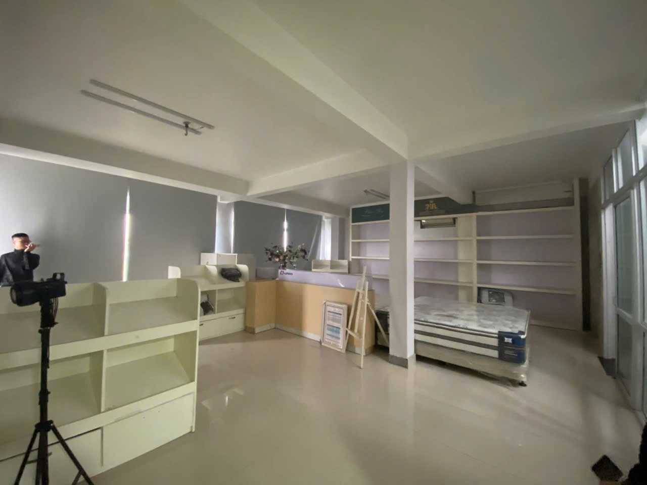 Cho Thuê Nhà Mặt Phố Trần Khát Chân - Hai Bà Trưng 85M² 5 Tầng Thang Máy - Nội Thất Trống - Kinh Doanh Đỉnh - Giá Thuê 100tr