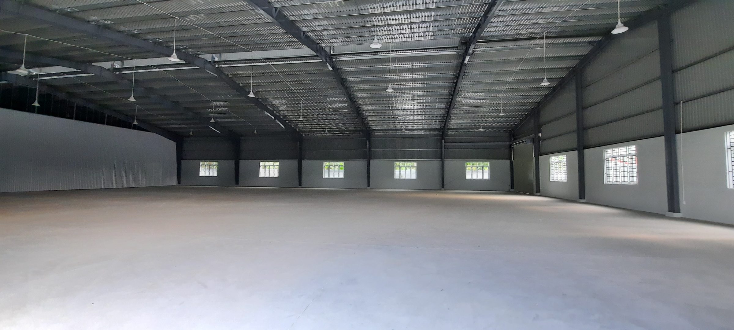 Nhà xưởng cho thuê mặt đường tô ngọc vân phường thạnh xuân quận 12 dt: 1500m giá 120 triêu