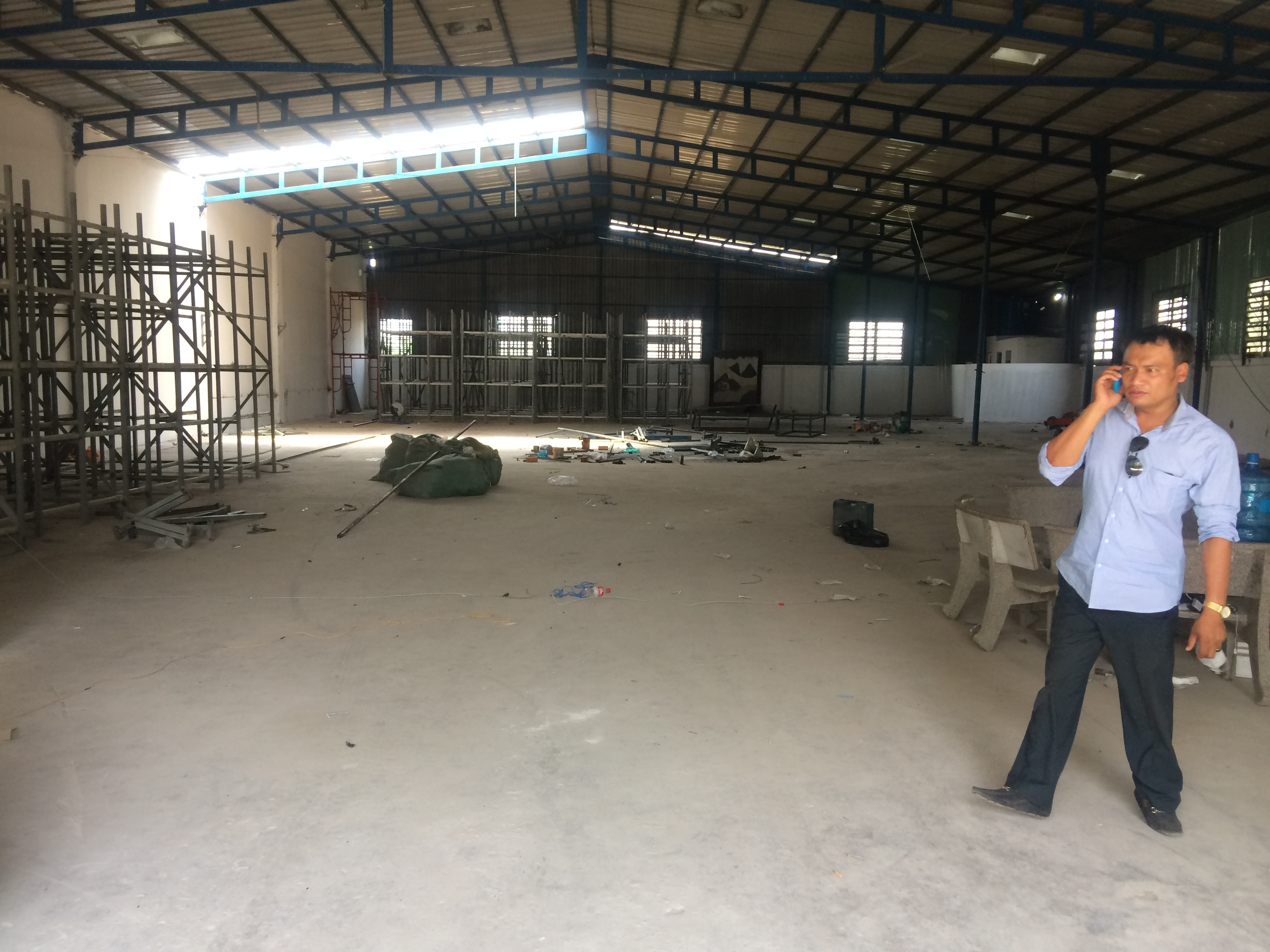 NHÀ XƯỞNG CHO THUÊ 400M NGÃ TƯ GA THẠNH XUÂN QUẬN 12 GIÁ 38 TRIÊU LH: 0944977229