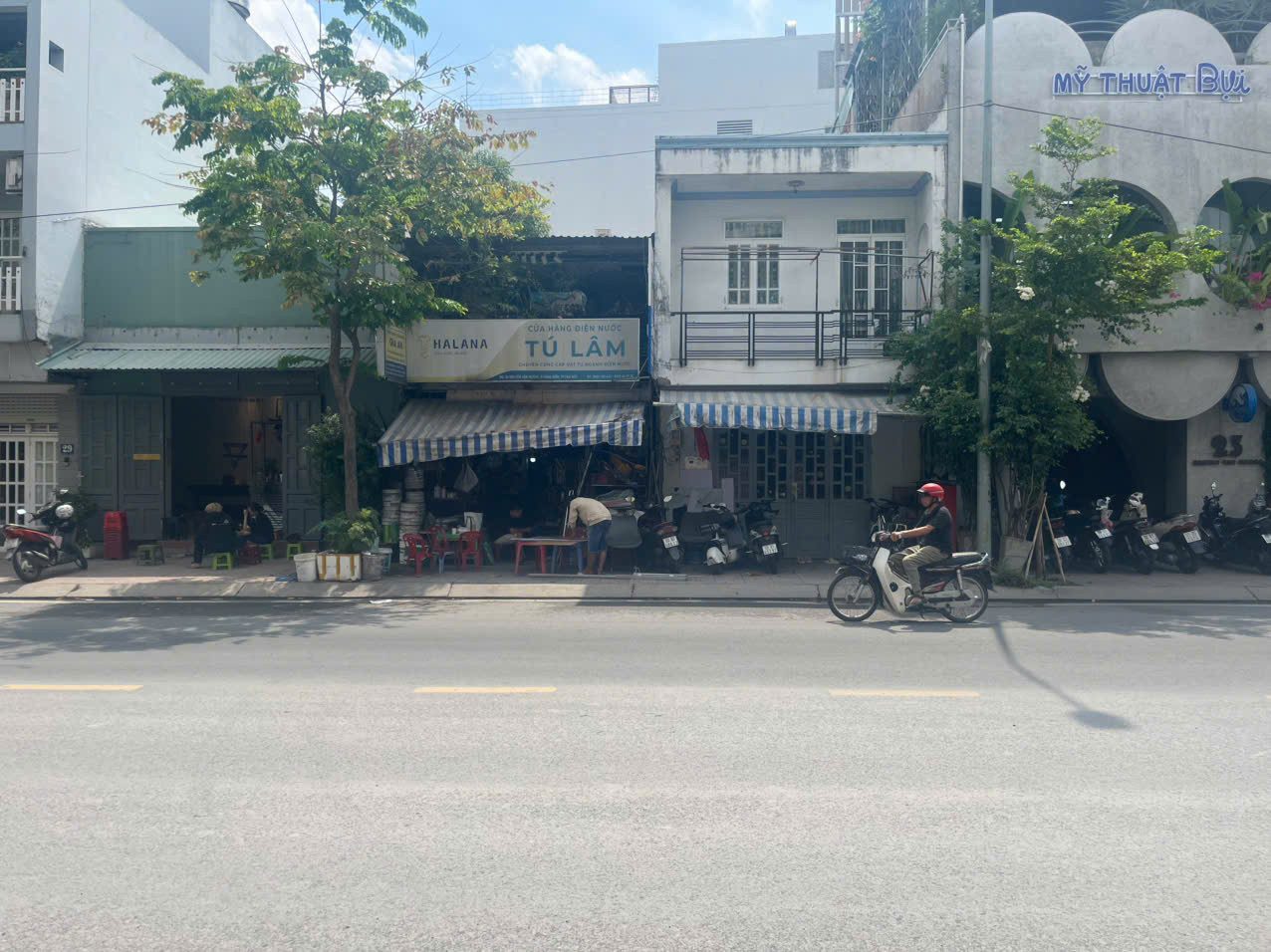 Chỉ 52 tỷ BÁN NHÀ SIÊU VỊ TRÍ - MT NGUYỄN VĂN HƯỞNG & XUÂN THỦY