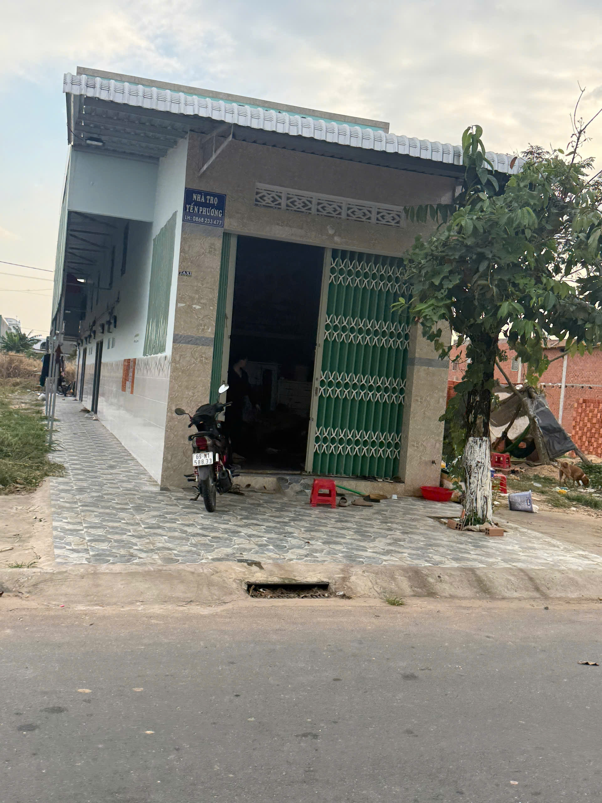 Chính chủ gửi bán nhanh dãy trọ sinh lời cao sát KĐT Ecolakes Mỹ Phước, giá 750 TRIỆU, sổ riêng