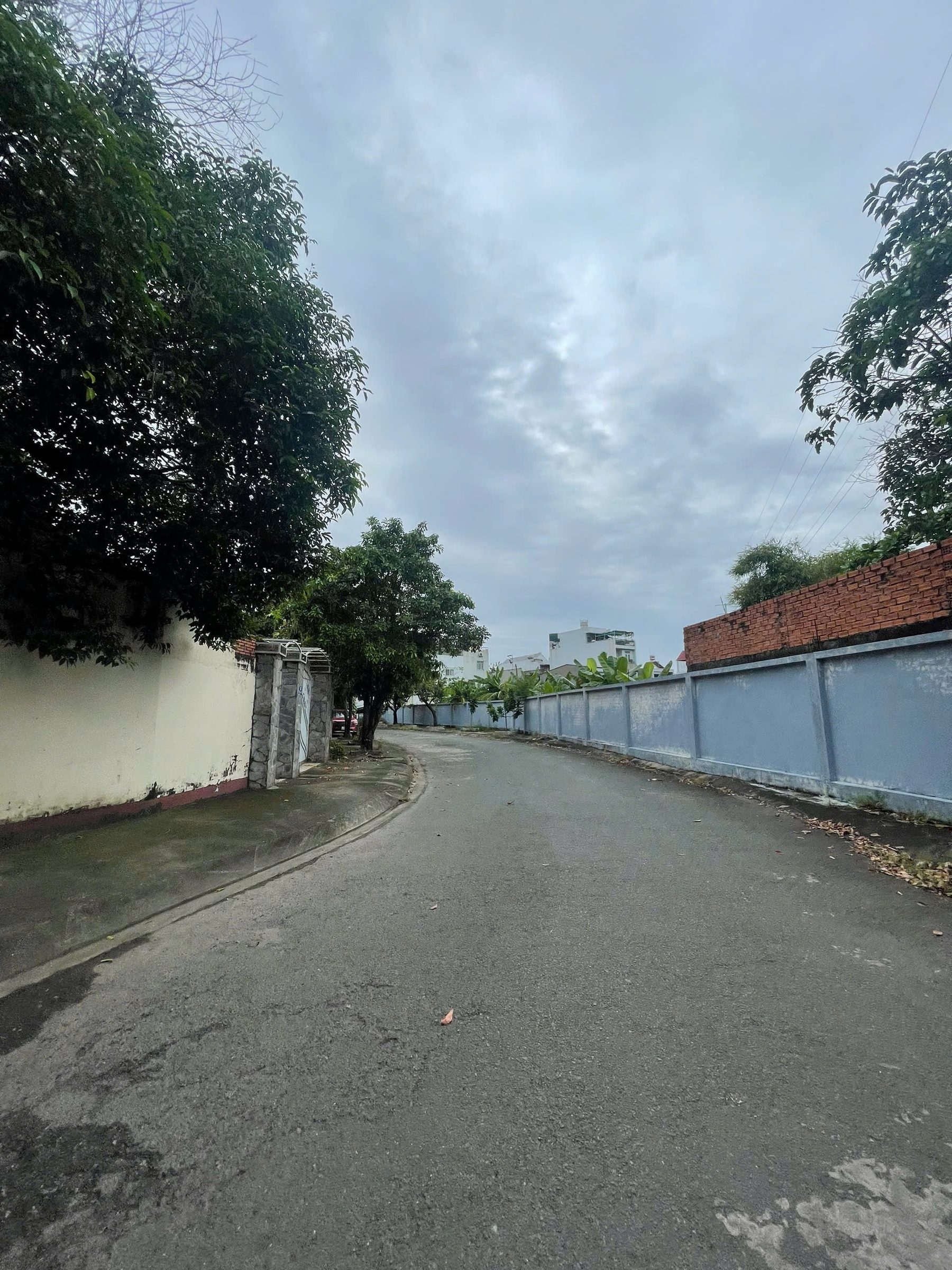 BÁN ĐẤT BIỆT THỰ HIM LAM - ĐƯỜNG SỐ 1 - P. TRƯỜNG THỌ - 192M2