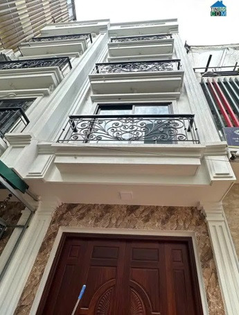 Chính chủ cho thuê nhà mới xây Đ.Liên Mạc, P.Thượng Cát, HN. 0984016720