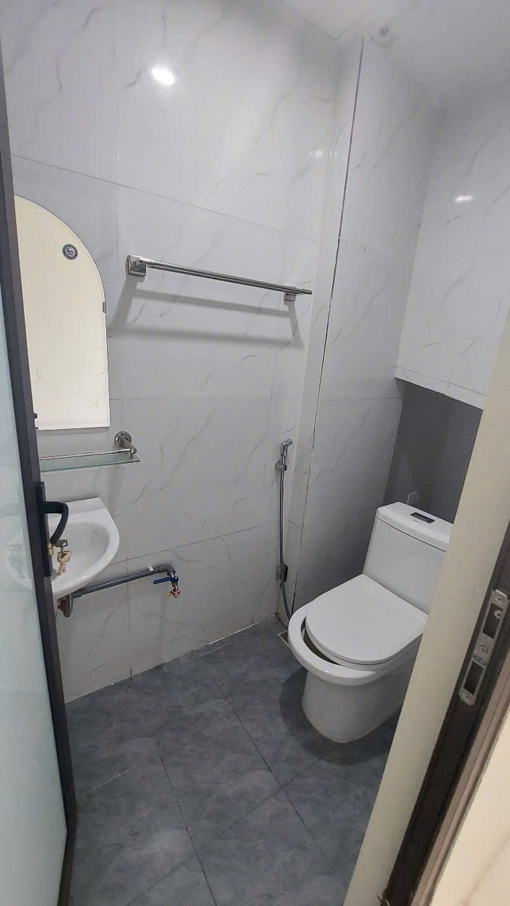 Bán nhà 54,5m² full thổ cư ngang 4,75m giá 1.85 tỷ tại Phường Thượng Hồng