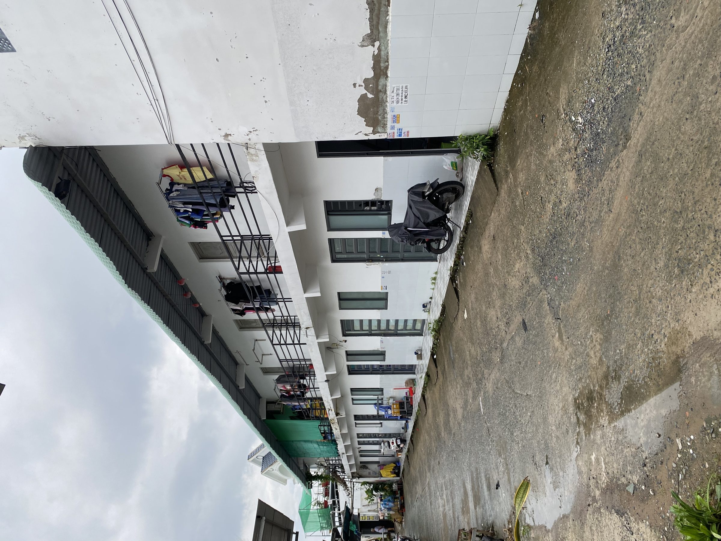 Dãy trọ 30 phòng và nhà 1tr1l