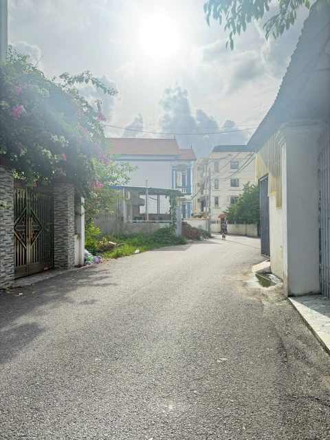 Bán nhà 130m² ngang 5m .  đường nhựa 7m. giá 5.9 tỷ Phường Thủy Nguyên( Thủy Sơn). liên hệ 0362558882