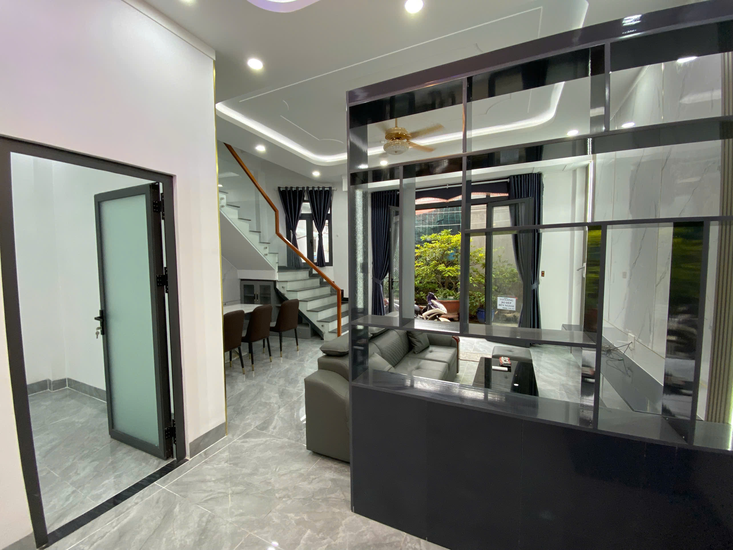 Bán Nhà Sổ Riêng Full Nội Thất ,Thổ Cư, Hoàn Công, Gần Trung Tâm Biên Hoà