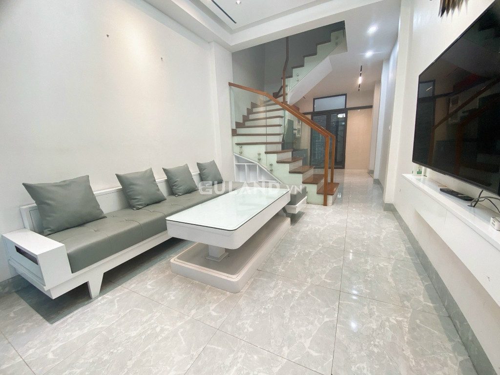 BÁN NHÀ MỚI XÂY 3,5 TẦNG ĐỒI BỆNH VIỆN PHỐ TUỆ TĨNH,TRẦN HƯNG ĐẠO,HẠ LONG,QUẢNG NINH