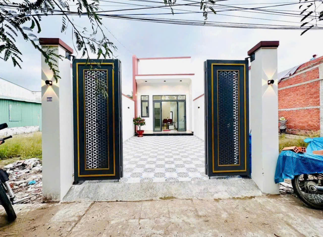 BÁN NHÀ XÂY NHƯ MẪU PHƯỜNG TRẢNG DÀI.Nhà đẹp pháp lý sổ riêng thổ cư , công chứng ngay!