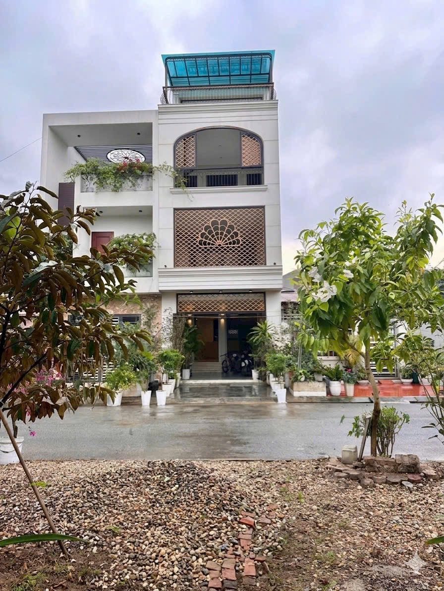 🏡 SIÊU PHẨM 5 TẦNG MỚI XÂY – TRANG HẠ, TỪ SƠN 🌟
Căn nhà dành cho khách vừa muốn ở đẳng cấp, vừa đầu tư giữ tiền lâu dài 🔥