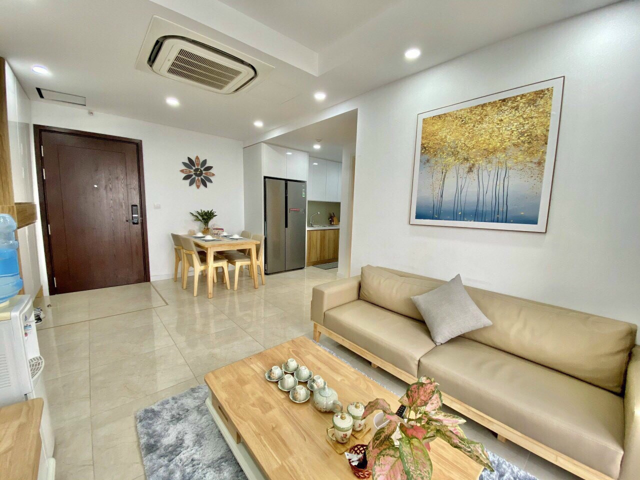 CHUYỂN NHƯỢNG căn 2N - 85m2 - view thành phố - giá trao đổi tại Vinhomes D'capitale