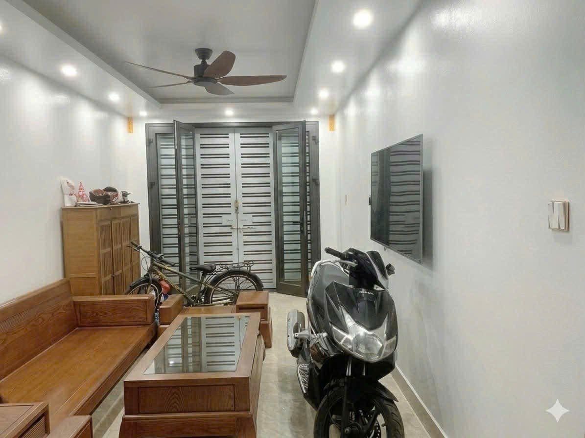 Bán Nhà riêng 40m² thổ cư 40m² giá 12.2 tỷ tại Phường Trung Liệt Quận Đống Đa Hà Nội