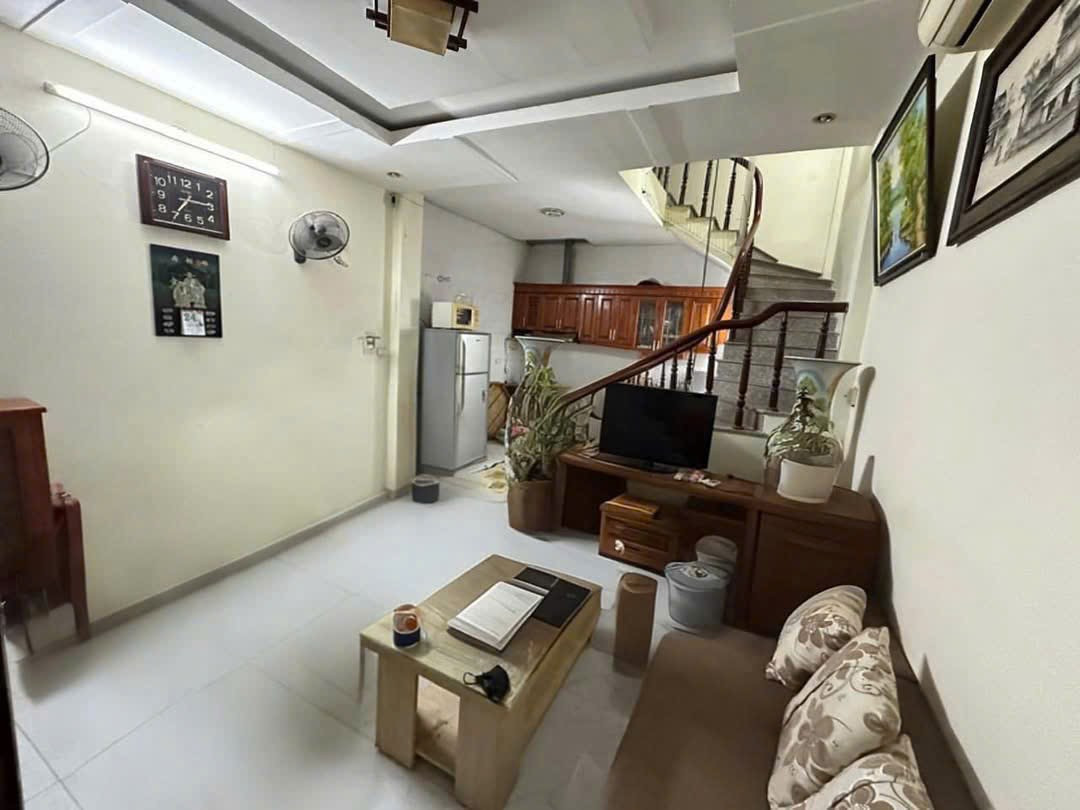 Cho thuê nhà ngõ 57 Trung Văn 35M*5 tầng giá 12 triệu