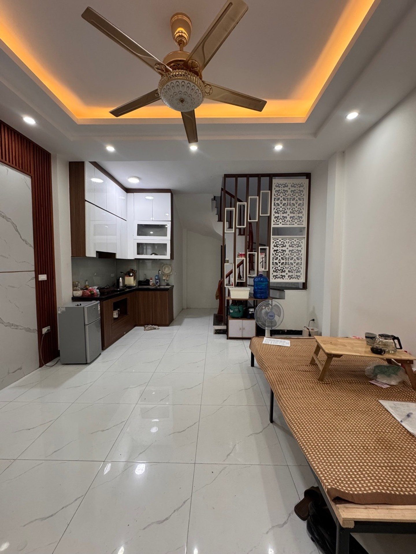 Bán nhà Đại La, Hai Bà Trưng – Giá 7.7 tỷ – DT 40m² x 5 tầng – MT 4.1m – Xây mới 1 năm, Không quy hoạch, Sổ đỏ chính chủ