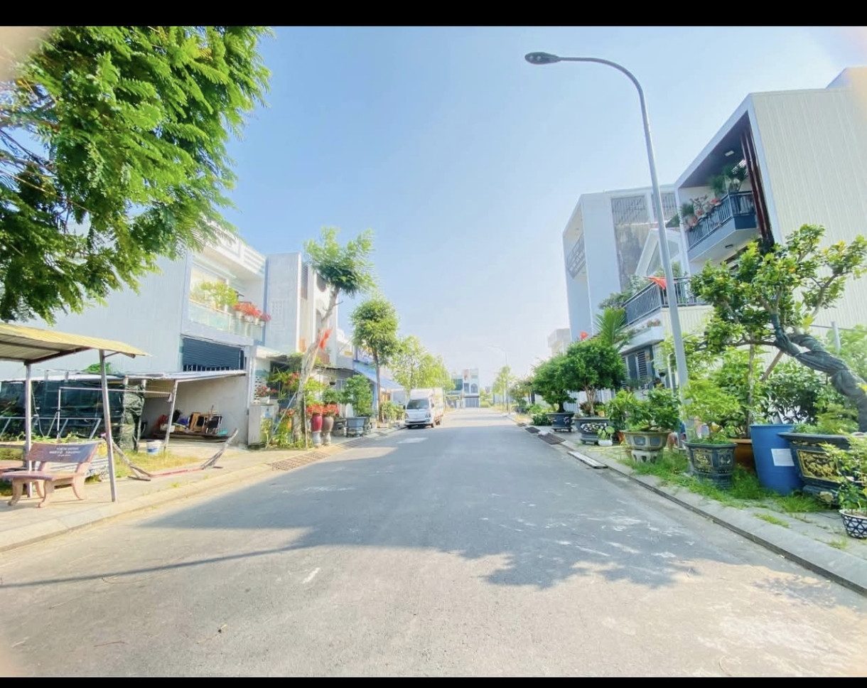 Bán đất 100.6m² full thổ cư ngang 5m giá 1.5 tỷ tại Phường Trương Quang Trọng