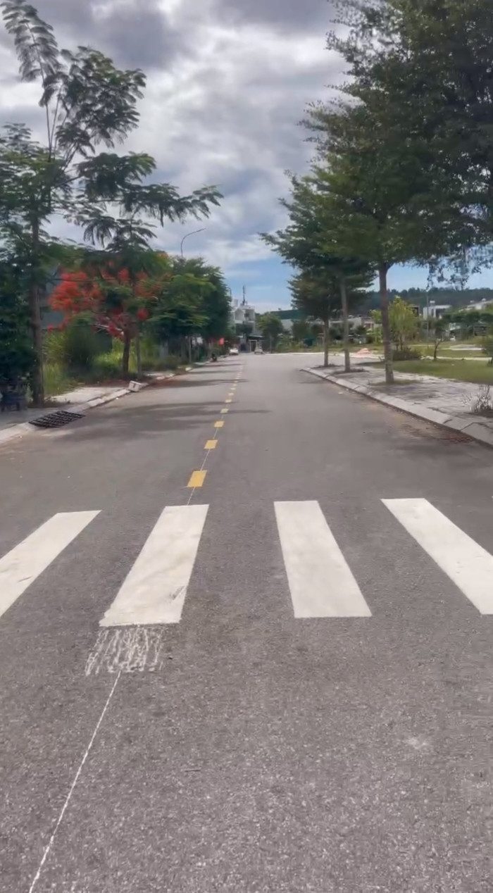 Bán Đất 100m2 có sẵn 100 m2 thổ cư giá 1.78 tỷ tại Phường Trương Quang Trọng Thành phố Quảng Ngãi Quảng Ngãi