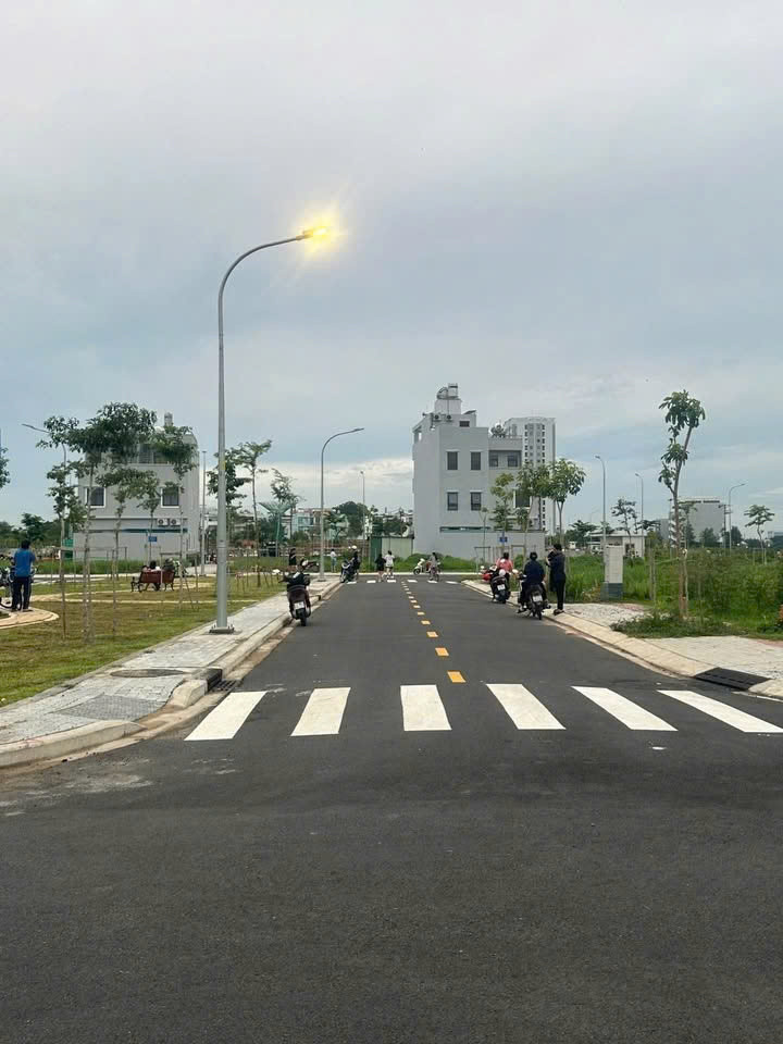 CHỦ CẦN TIỀN GẤP LÔ 100M2 NGAY MẶT TIỀN ĐƯỜNG LỚN KẾT NỐI LÊN VÀNH ĐAI 3 - GIÁ 2TỶ9