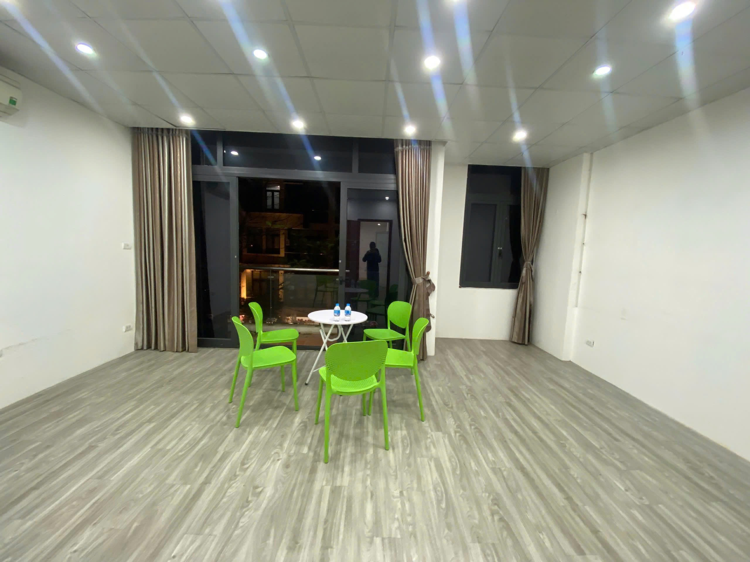 Cho thuê Văn phòng 80m² giá 13/ tháng tại Phường Từ Liêm