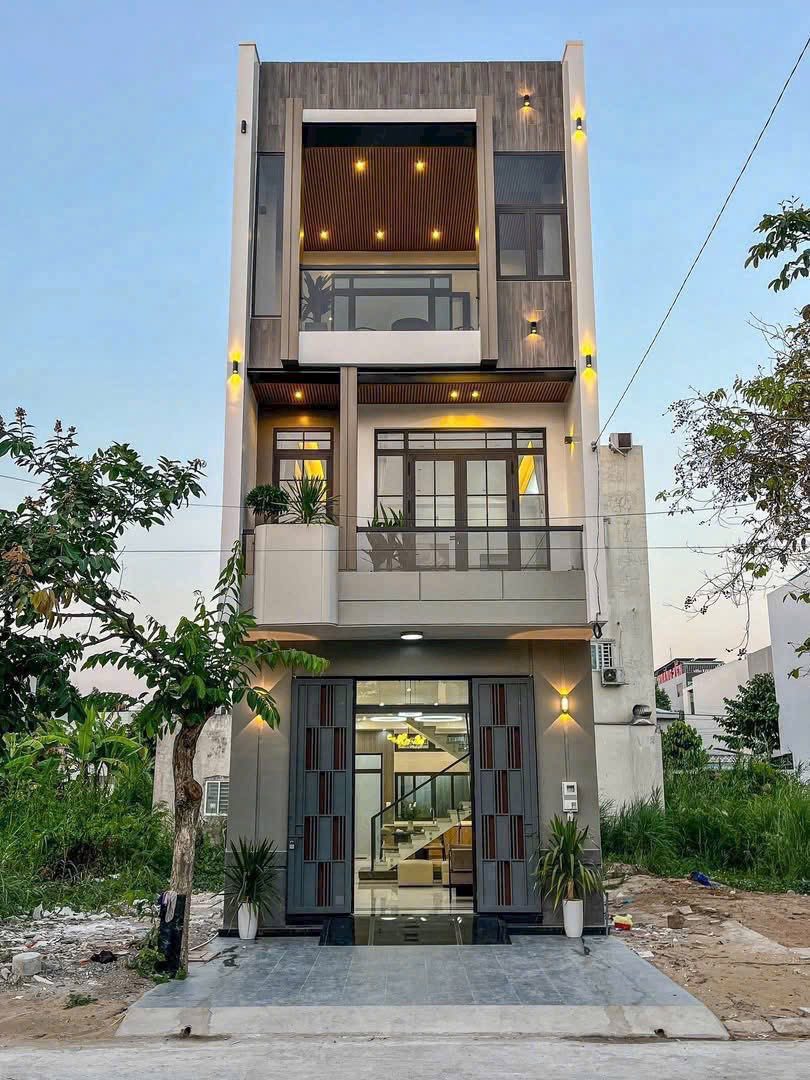 Cần Bán Gấp Siêu Phẩm Nhà Phố Hiện Đại -  2 Lầu 3PN - 100m2 - Thủ Dầu Một - Bình Dương