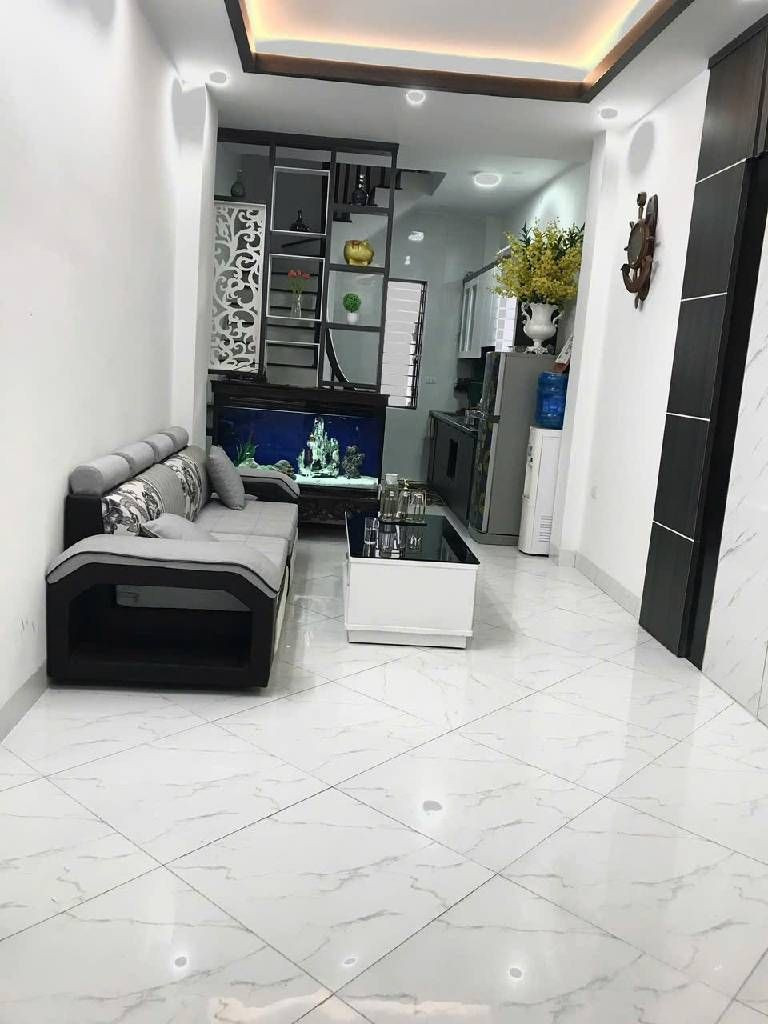 Bán nhà 42m² full thổ cư ngang 3.3m giá 7.95 tỷ tại Phường Tương Mai