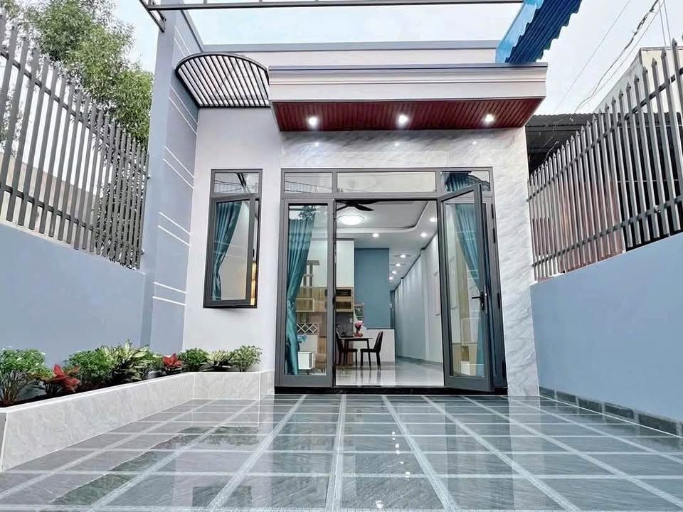 BÁN NHÀ UYÊN HƯNG GẦN KHU CÔNG NGHIỆP TÂN UYÊN CHỈ 400 TRIỆU NHẬN NHÀ