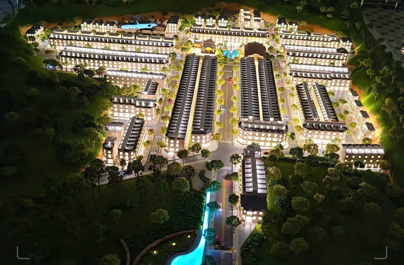 bán nhà chỉ với 3 lầu chỉ 1ty3 sở hữu ngay khu compound cao cấp kiến trúc tân cổ điển pháp