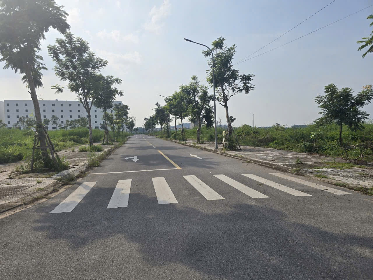 Bán 81m đất dãy LK3 dự án him lam thụ ninh vạn an. Đường thông, cạnh ngã 4, cạnh vườn hoa. Phường kinh bắc bắc ninh