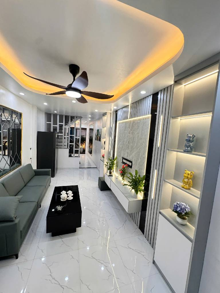 Bán nhà Đống Đa, 40m Full nội thất đẹp, sẵn ở ngay, trước nhà SH Quay đầu, chỉ 8Tỷ.