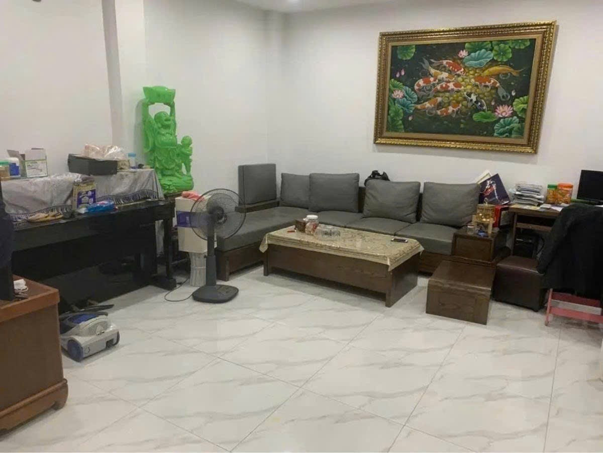 Bán nhà Ngõ chợ Khâm Thiên 30/35m² ngang 6.7m giá 7.5 tỷ Phường Văn Miếu - Quốc Tử Giám (LH: Zalo 0862299066)