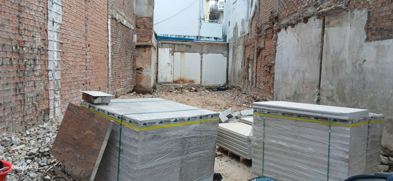 Bán lô đất mặt tiền đường Hoàng Văn Thụ, Phường Nha Trang, hơn 19 tỷ sở hữu ngay