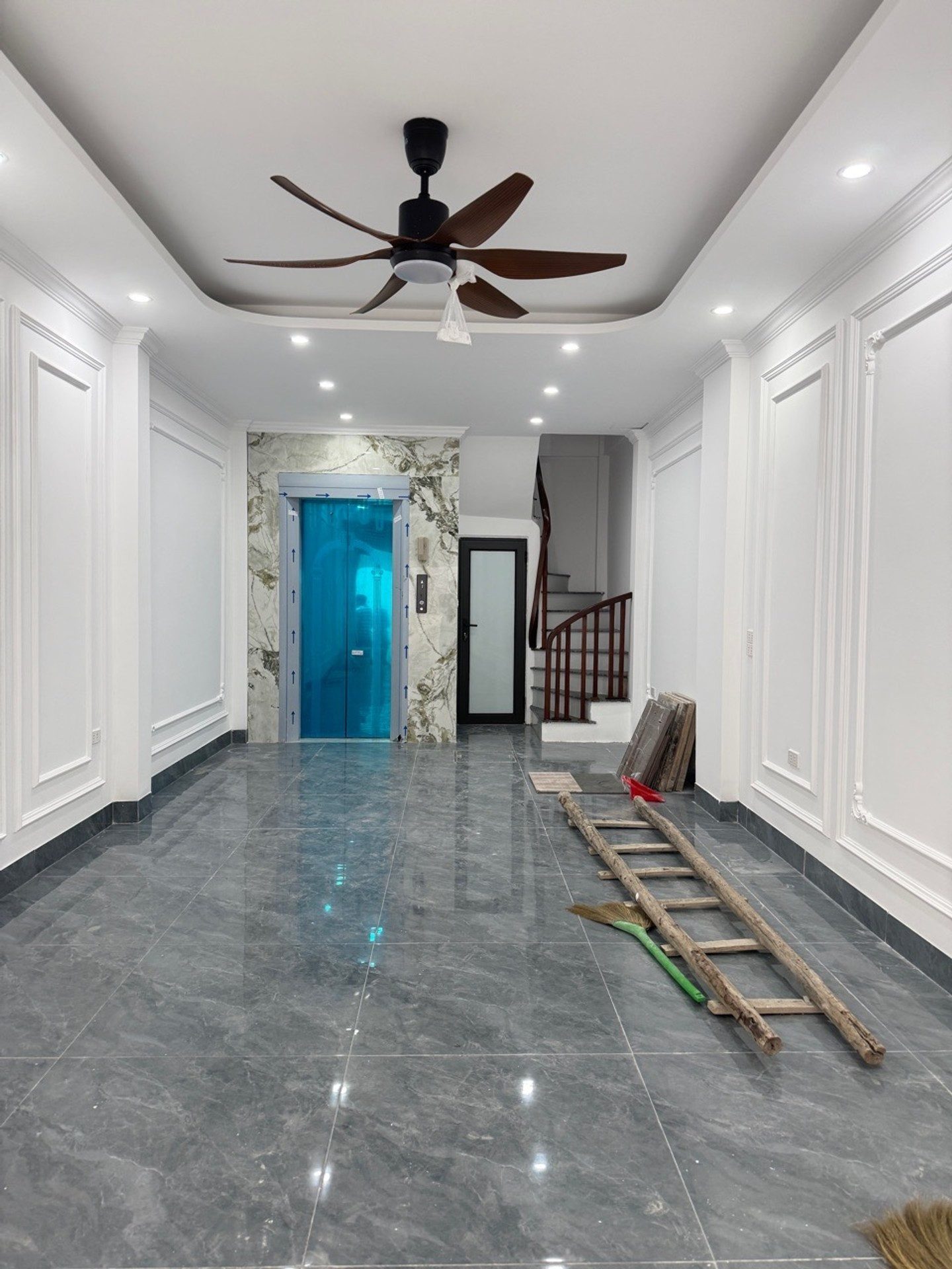 🔥 BÁN NHÀ TRUNG TÂM VIỆT HƯNG – 45M² – 6 TẦNG THANG MÁY – FULL NỘI THẤT 🔥