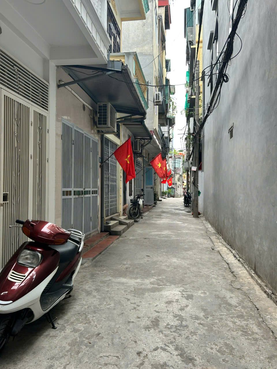 Nhà đẹp Đức Giang, Việt Hưng, 55m²- 8 Tỷ 85, Ngõ Thông, Hai mặt Ngõ, Ô Tô đỗ cửa..