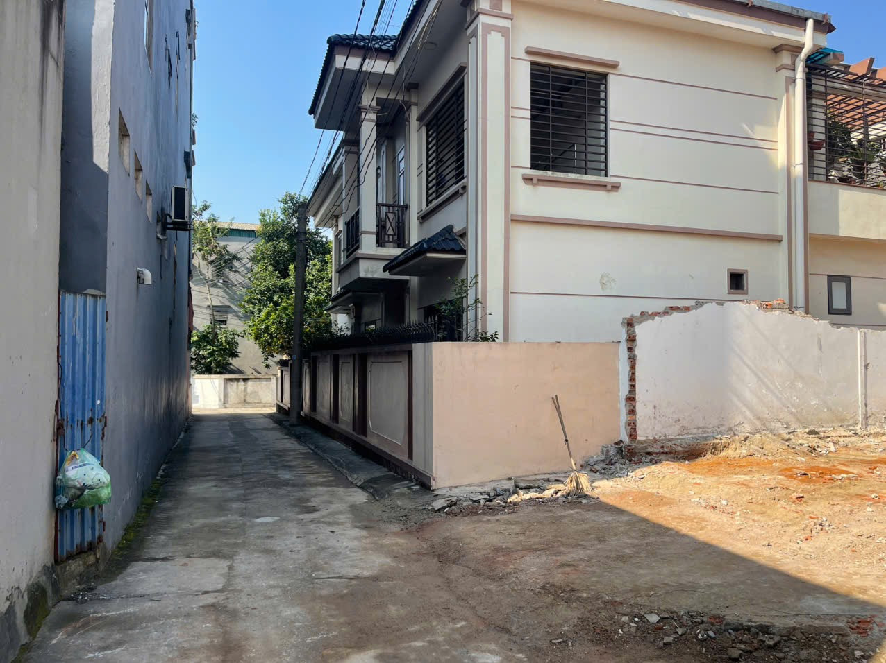 Bán đất 92.8m² ngang 4.5m giá 3.9 tỷ Phường Việt Trì ( ĐB)