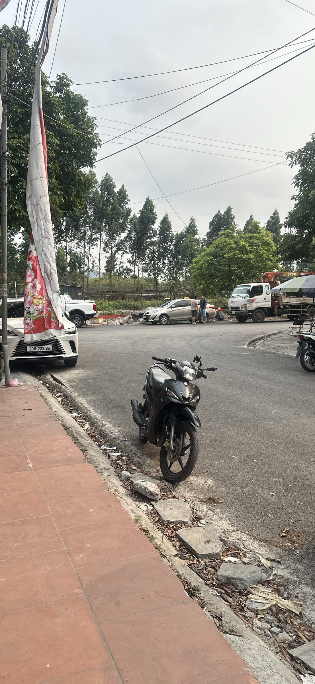 👉👉Cc gửi bán lô đất tại Khu Kinh doanh dv My Điền
👉👉Diện tích 72m, mt 4,5m
👉👉Đang có sẵn dòng tiền cho thuê
🧅Thủ phủ công nghiệp , 
👉👉Đầu tư hay giữ dòng tiền quá hợp lý
🌹🌹Giá mềm như bún ạ
☎️☎️Lh em Thanh 0326590859 để biết thêm chi tiết