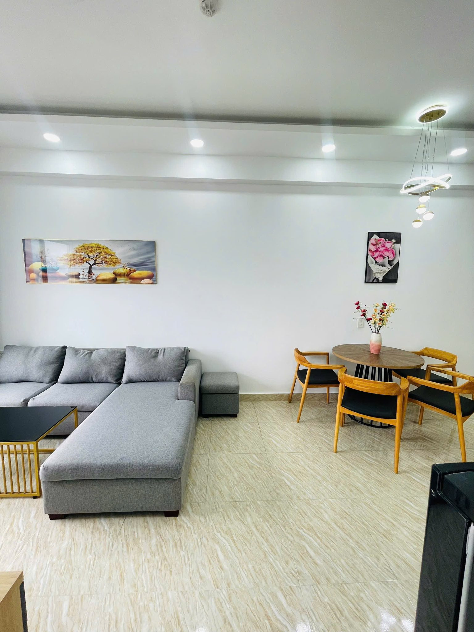 CH443
BÁN CĂN HỘ TẦNG 3 CHUNG CƯ HOÀNG QUÂN - BẮC NHA TRANG