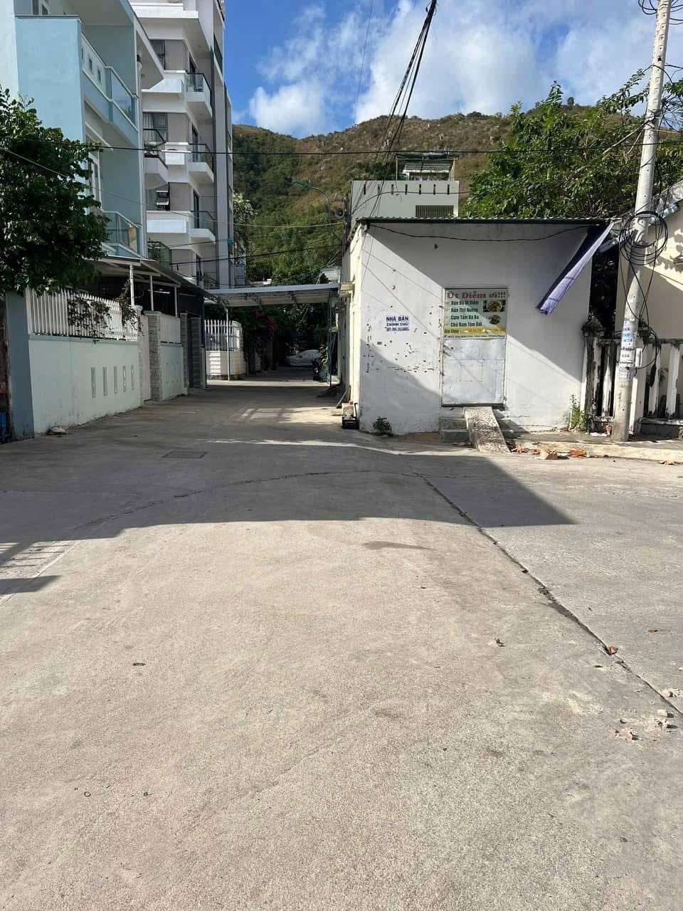 ♻️VỊ TRÍ - VỊ TRÍ - VỊ TRÍ CẠNH BIỂN
- BÁN CĂN GÓC CÁCH BIỂN CHỈ HƠN 200 mét - CẠNH BÊN TRƯỜNG HỌC.
🚩Vị trí thuận lợi để kinh doanh, Xây căn hộ cho thuê, Nghỉ dưỡng
🚩CHỦ CẦN THU HỒI VỐN Nên để lại giá tốt cho Anh/Chị đầu tư.
_ Diện tích: 68m2, Mặt tiề
