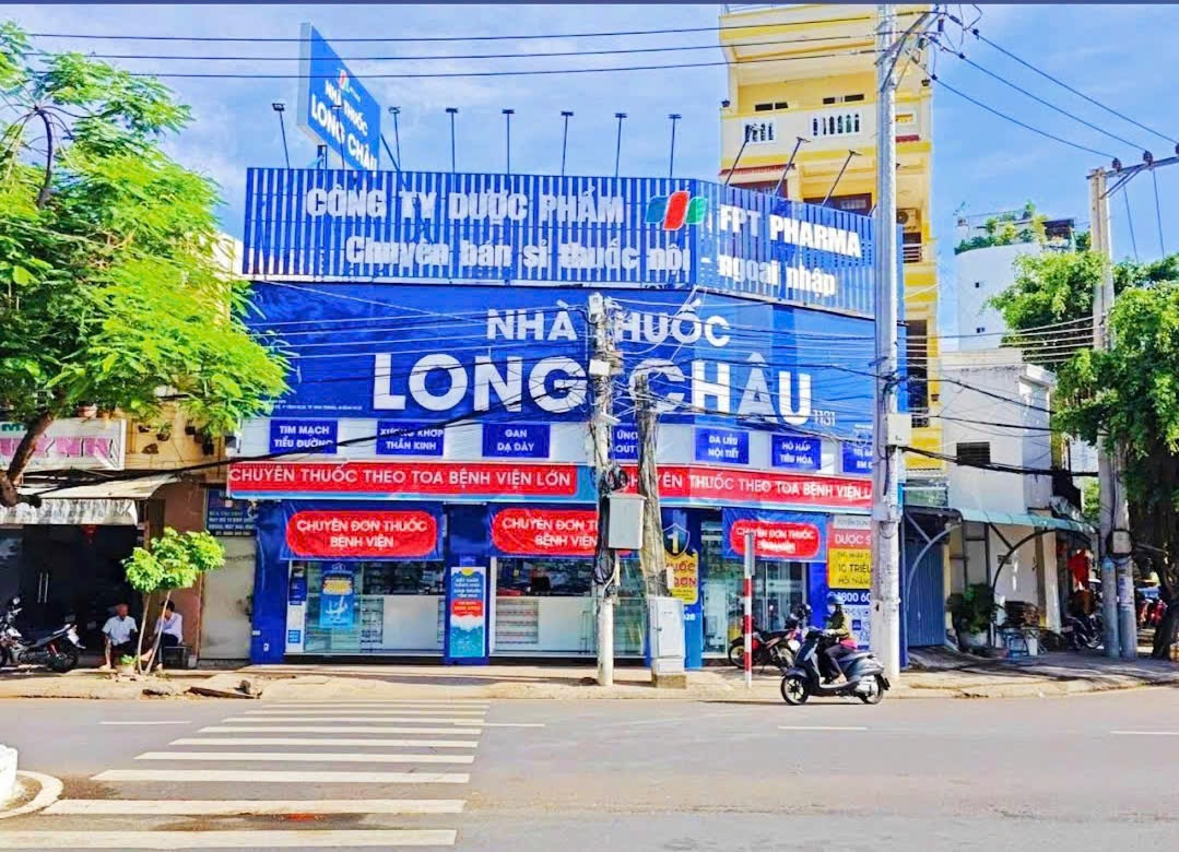 🌟 SIÊU PHẨM GÓC MẶT TIỀN PHẠM VĂN ĐỒNG VÀ THÂN NHÂN TRUNG - BẮC NHA TRANG – DÒNG TIỀN SẴN CÓ 12TR/THÁNG 🌟

🔥 Hiện trạng: Đang cho thương hiệu lớn Nhà thuốc Long Châu thuê ổn định 12 triệu/tháng
​Diện tích tổng: 42,3 m² (Đất ở tại đô thị - ODT, sử dụng 