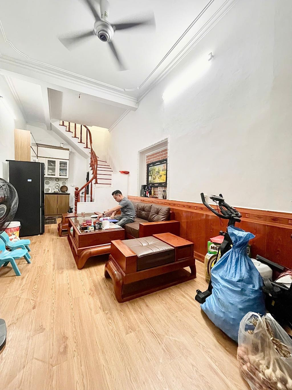Bán nhà Dương Văn Bé, Hai Bà Trưng 33.6m² ngang 4m giá 6.2 tỷ