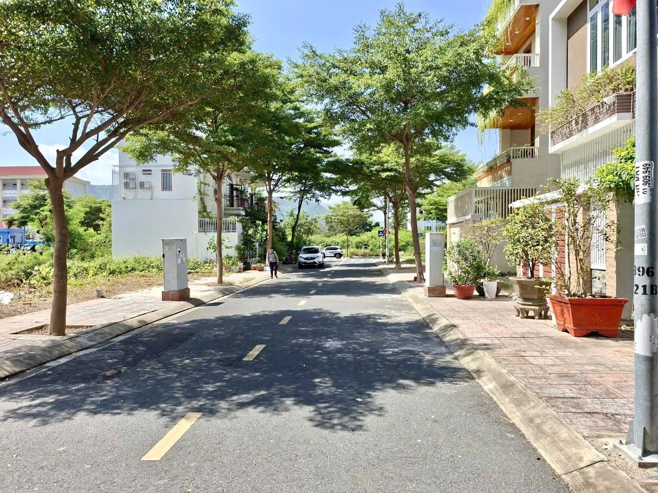 Đấy Đẹp, Đường 12 Trong Khu ĐÔ THỊ MIPECO GẦN BIỂN NHA TRANG