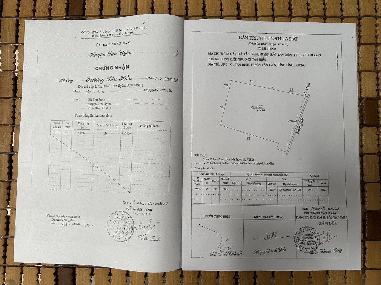 Chính chủ hạ giá rẻ nhất khu vực. Cần bán Gấp 1ha hoặc 2ha Đất cây lâu năm ( đang thu hoạch được 2 năm ). Diện tích hơn 2ha (21794m2). Có 130m mặt tiền đường đất 5m, cách nhựa 100m, cách KCN Viship2 500m