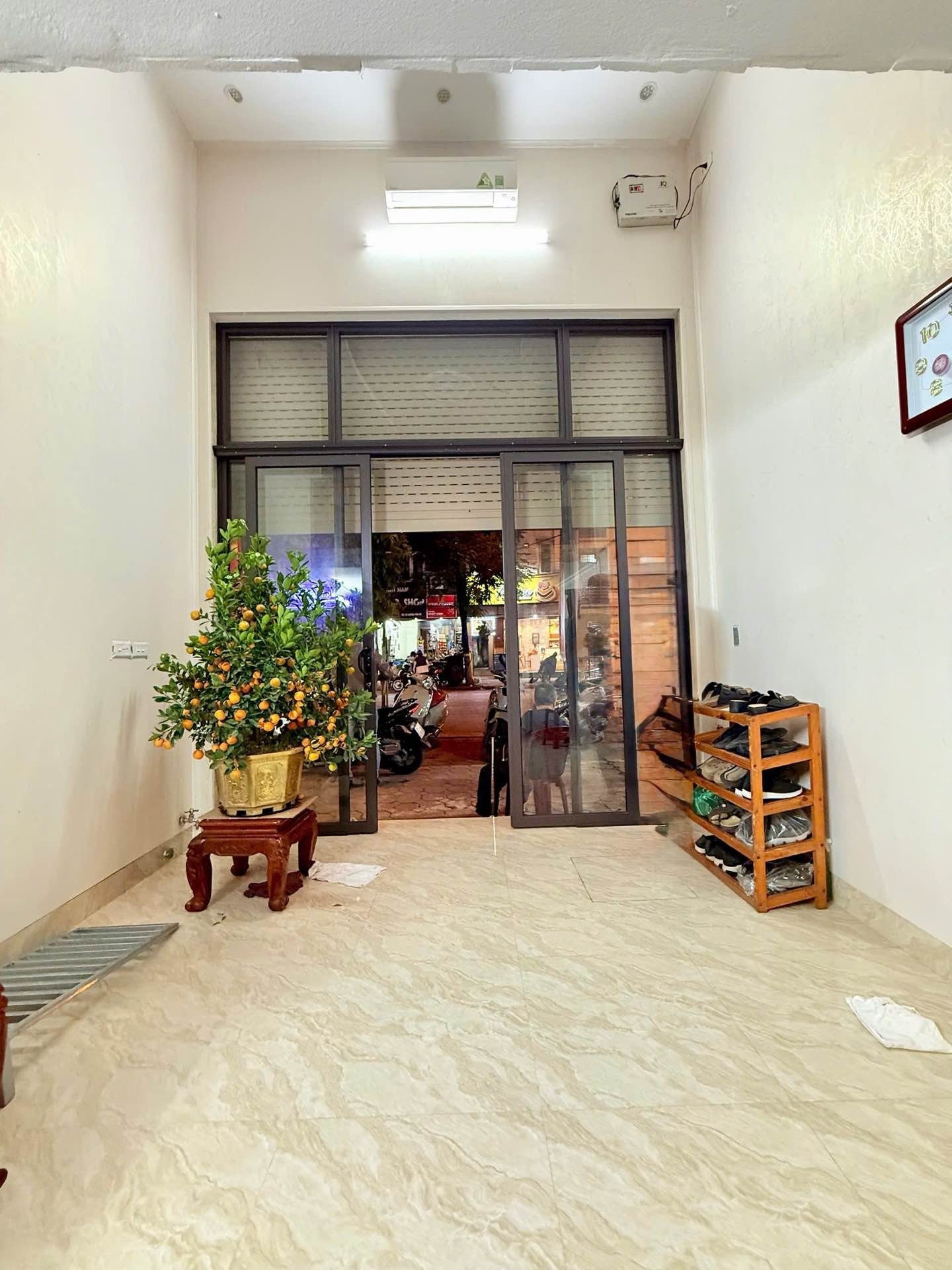 Bán nhà 68m² full thổ cư ngang 7m giá 30 tỷ tại Dương Văn Bé, Phường Vĩnh Tuy, Hai Bà Trưng