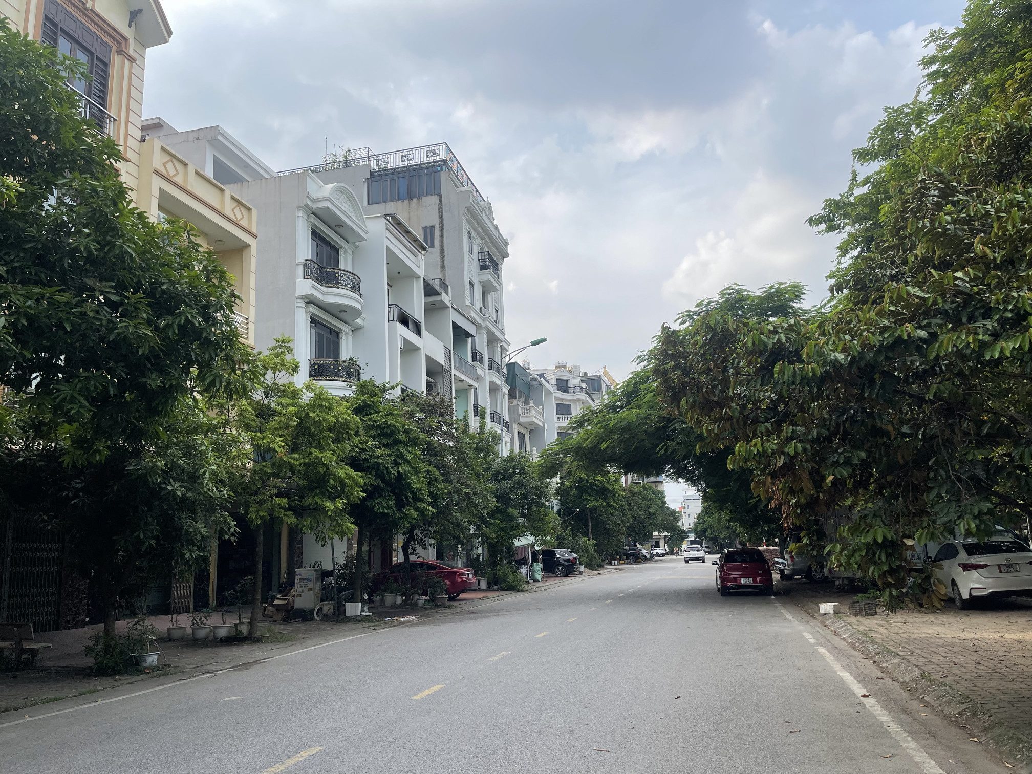 Bán đất khả lễ 1 nhìn vườn hoa mặt đường phạm ngũ lão. Diện tích 81m mặt tiền 4.5m hướng đông bắc. Phường võ cường tỉnh bắc ninh