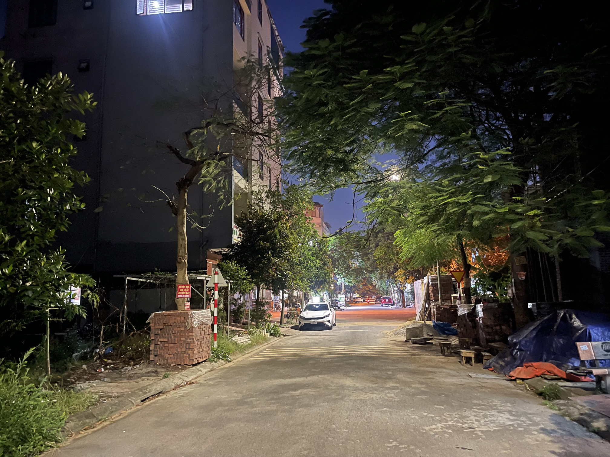 Bán 72m đất giãn dân khả lễ 2. Tặng nhà xây thô 2 tầng. Nhìn đường và vườn hoa to. Làn 2 đường bình than. Phường võ cường bắc ninh