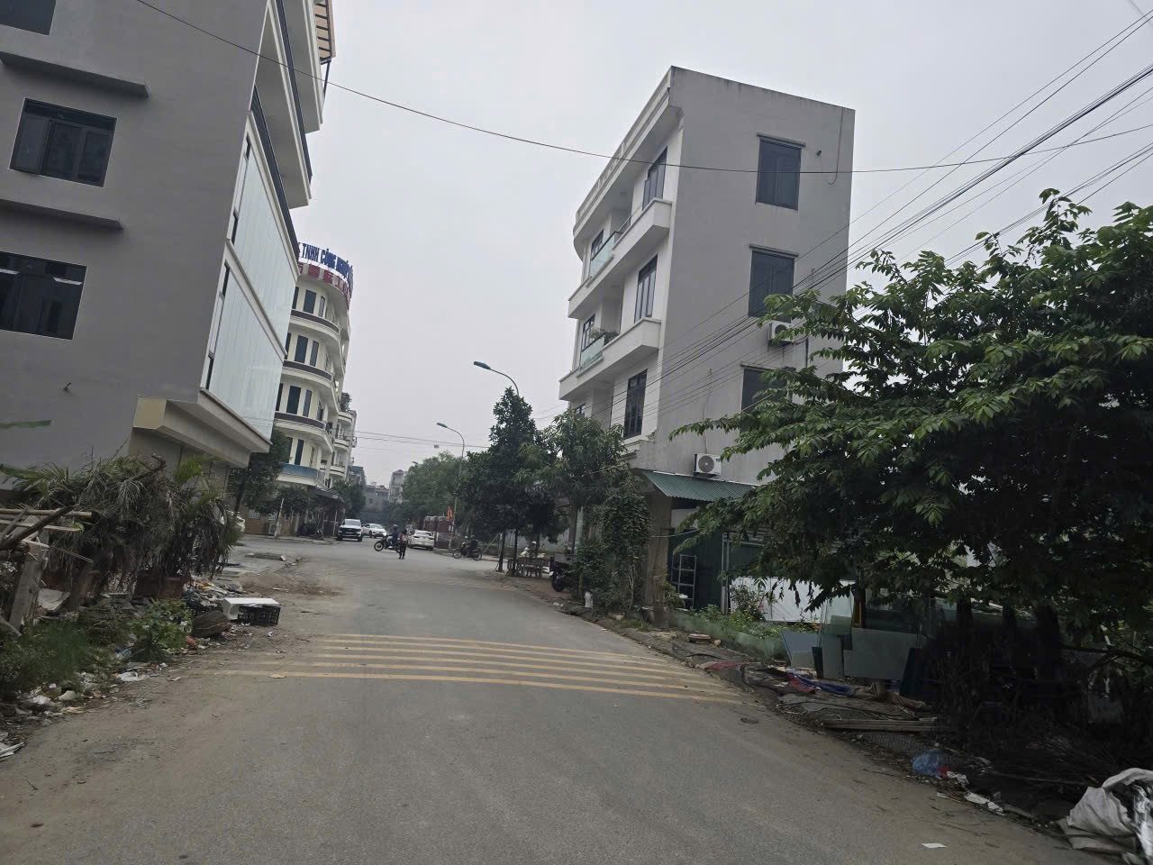Bán 71m mặt tiền 5m đất dãy CL20 lô góc khu 9 đại phúc làn 2 đường nguyễn quyền. Phường võ cường tỉnh bắc ninh